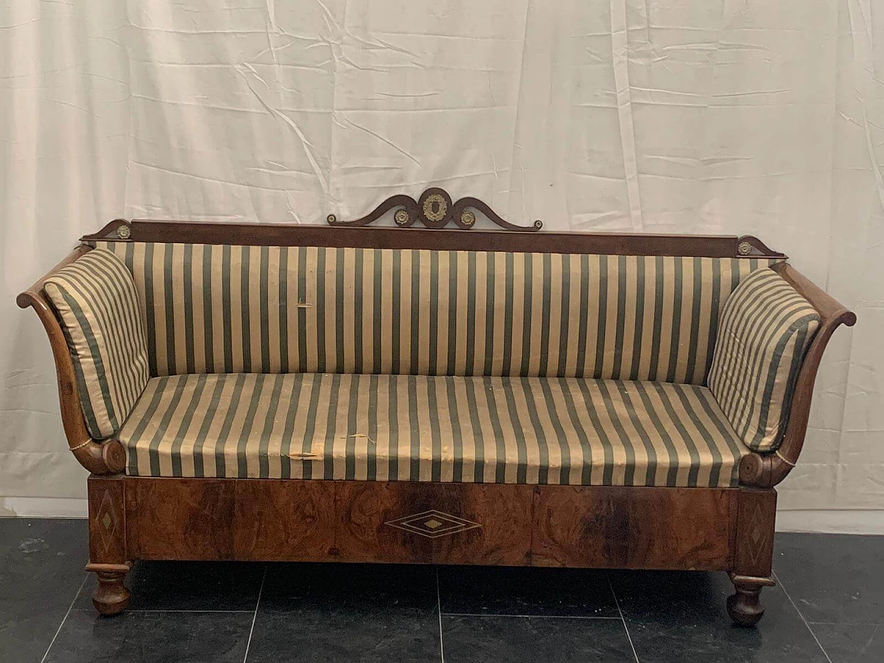 Divano in noce Impero Carlo X intarsiato in ottone, Genova 1810 1096159