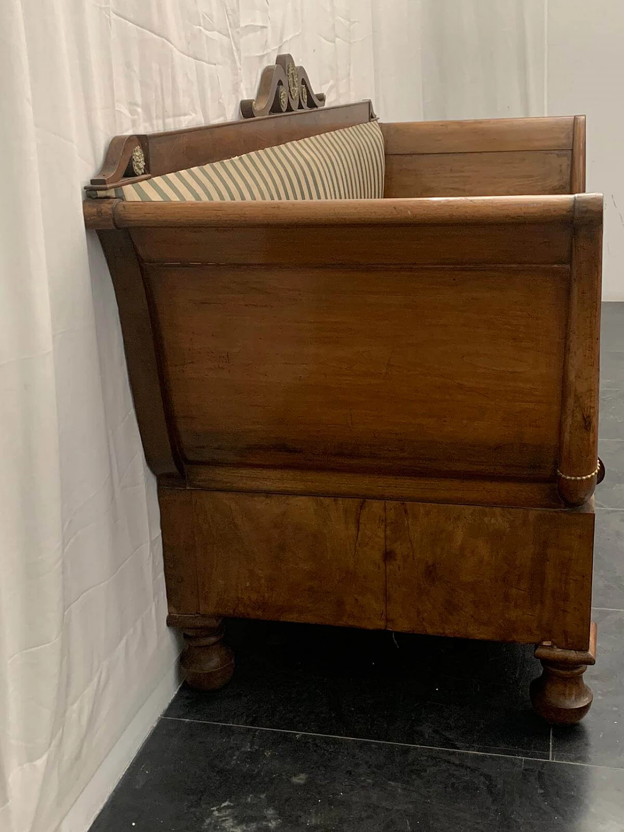 Divano in noce Impero Carlo X intarsiato in ottone, Genova 1810 1096165