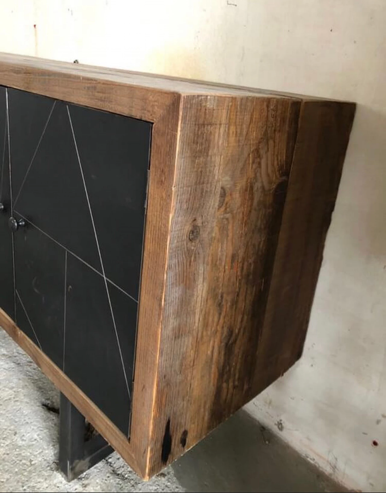 Industrial sideboard with reclaimed wood 1096307