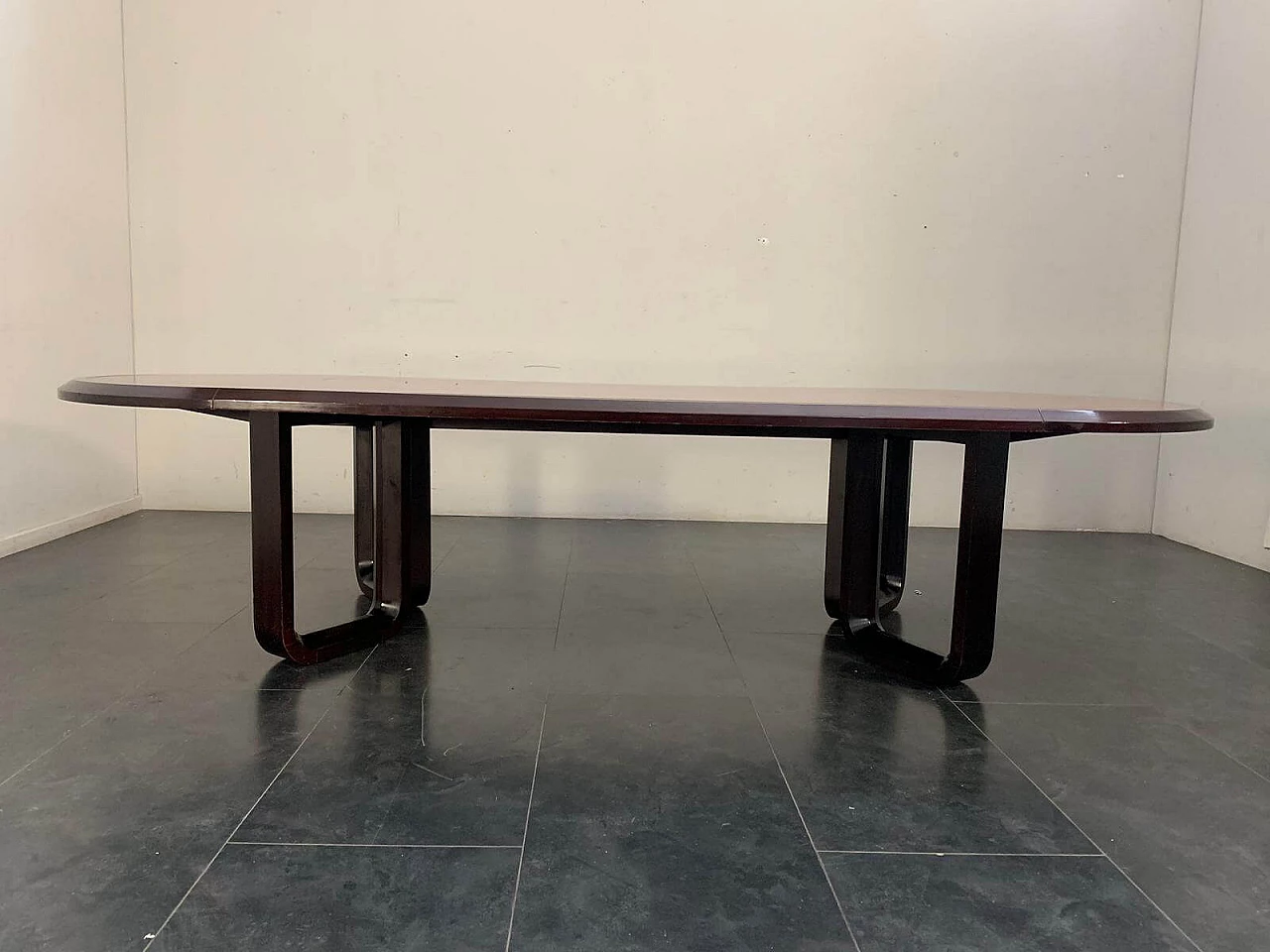 Elliptical table in solid rosewood and mahogany veneer, 1960s 1096698
