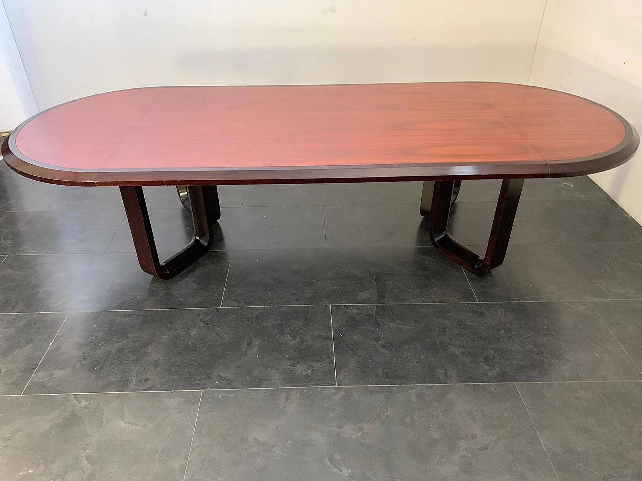 Elliptical table in solid rosewood and mahogany veneer, 1960s 1096699