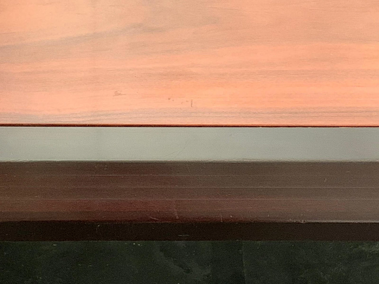 Elliptical table in solid rosewood and mahogany veneer, 1960s 1096708