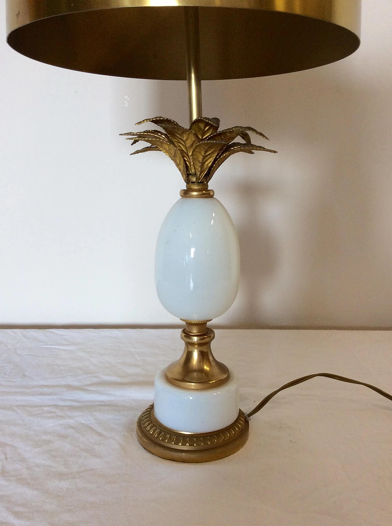 Lampada da tavolo in ottone e vetro di Maison Charles, anni '70 1098466