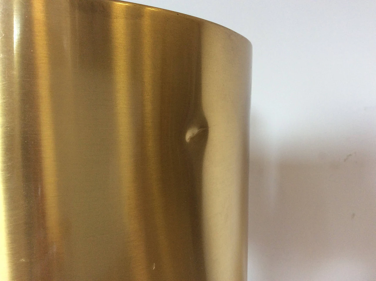 Lampada da tavolo in ottone e vetro di Maison Charles, anni '70 1098471