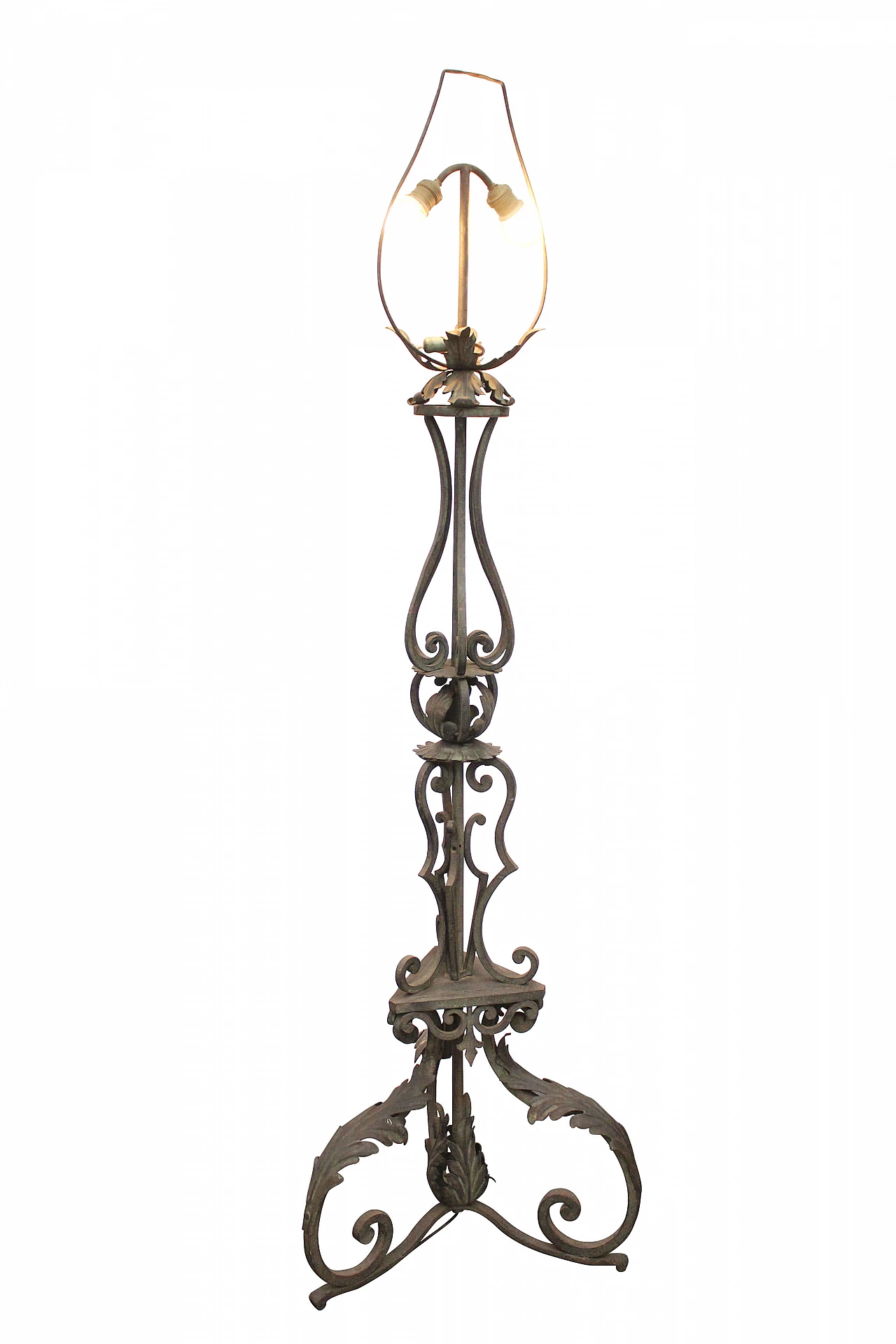 Antique Wrought Iron Floor Lamp 1098903