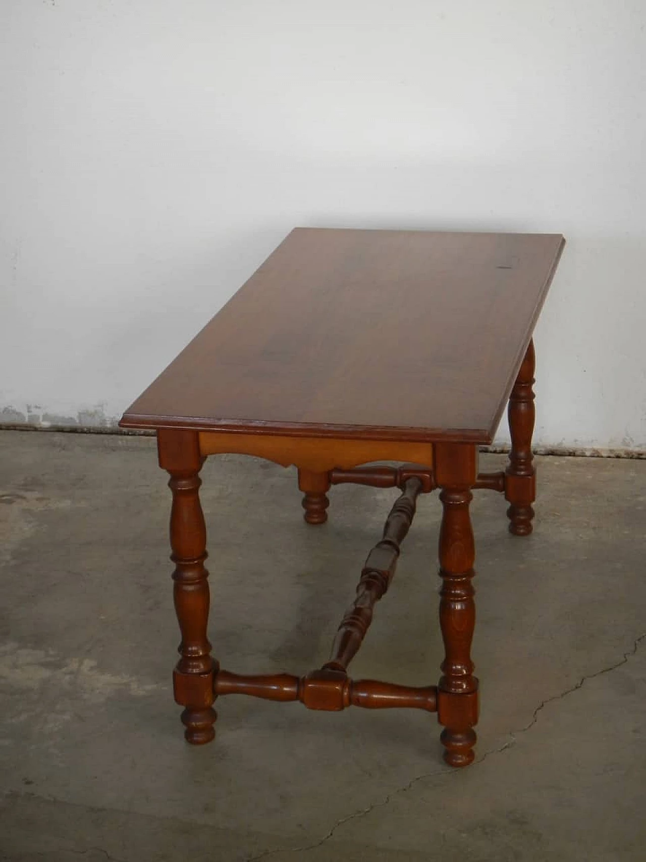 Tavolino da salotto in legno tornito, anni '80 1100097