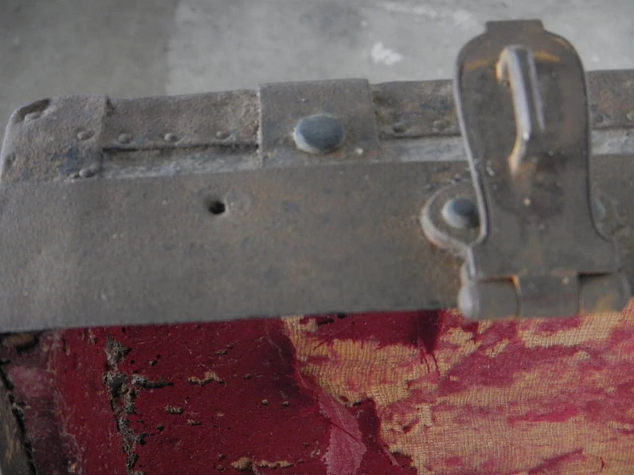 Military trunk in wood and metal, Turin, Italy, 30s 1100142
