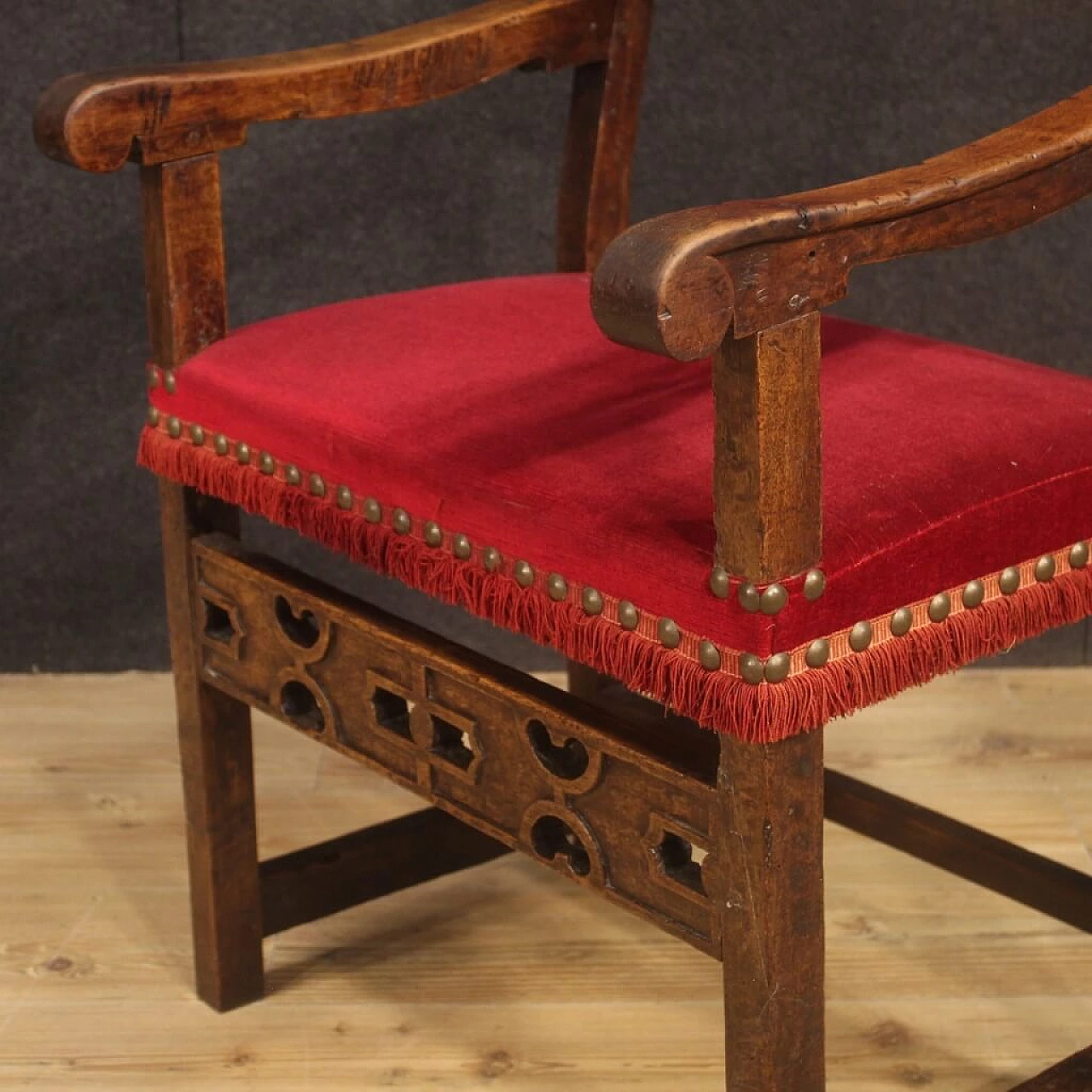 Ancient 19th century Italian walnut armchair 1100289