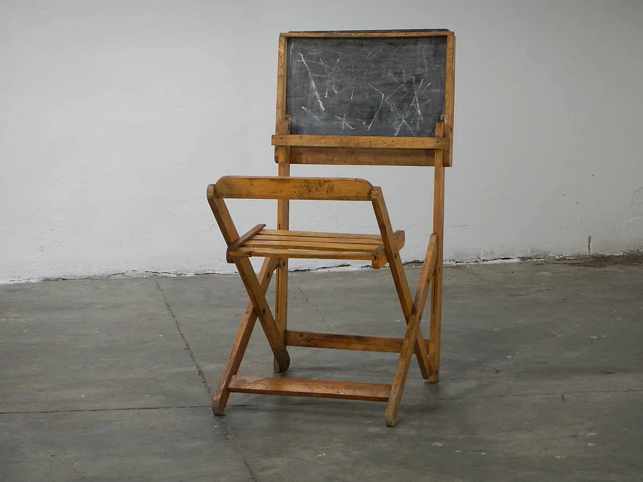 Wooden child desk, 1960s 1100318