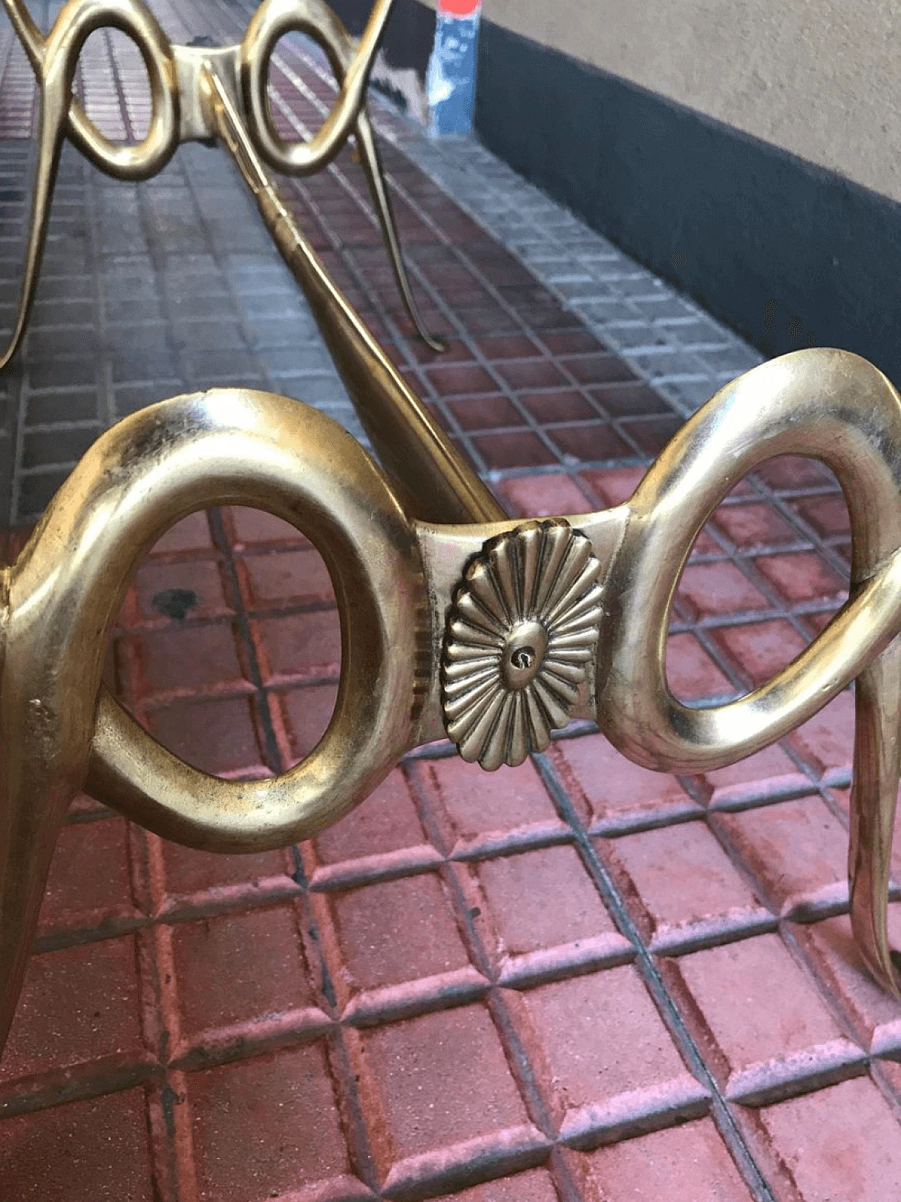 Smoking brass coffee table, 50s 1100363