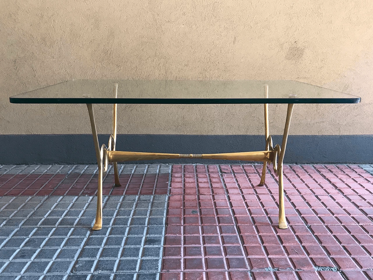 Smoking brass coffee table, 50s 1100364