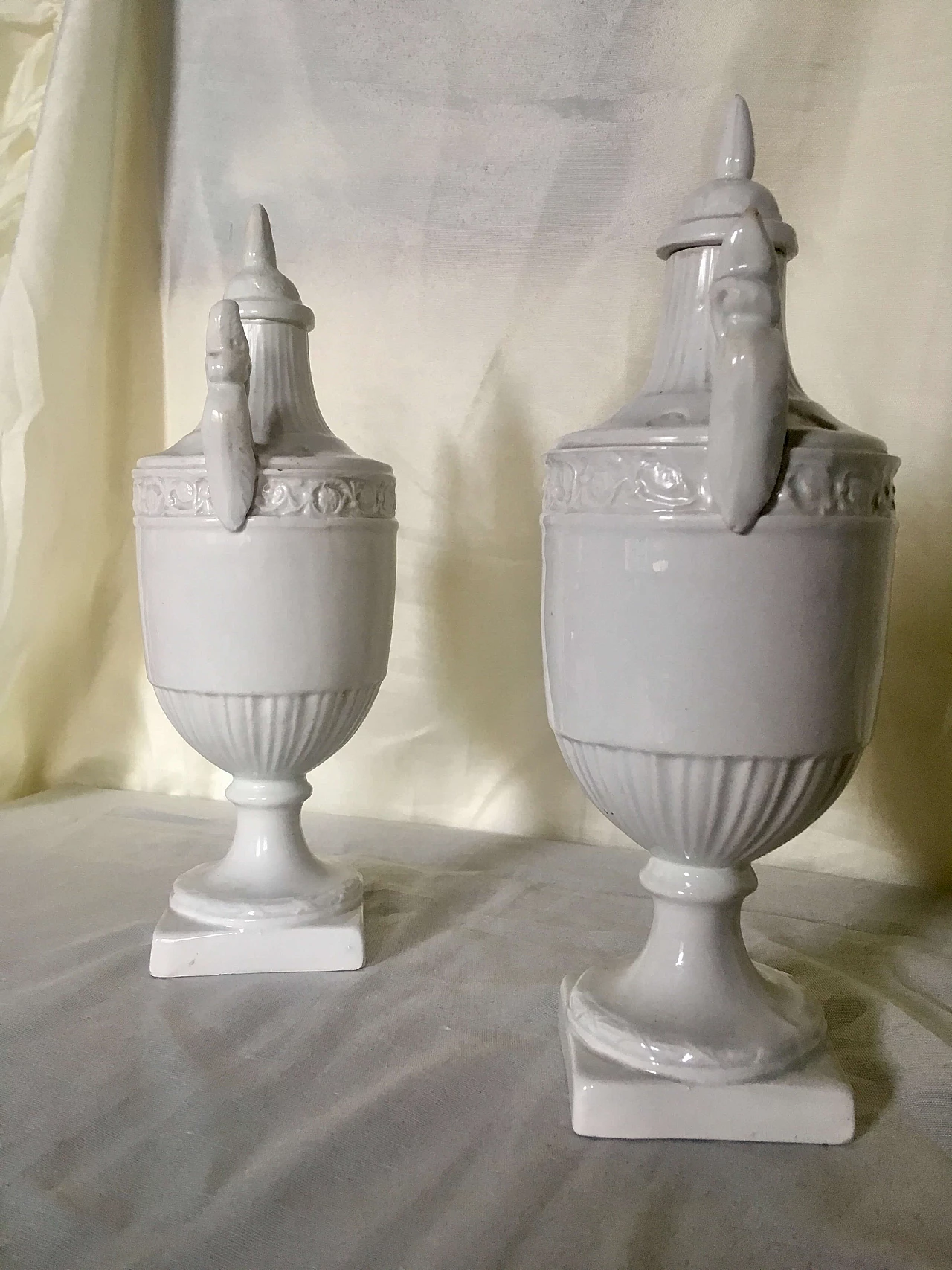 Couple of ceramic vases Giustiniani 1100498