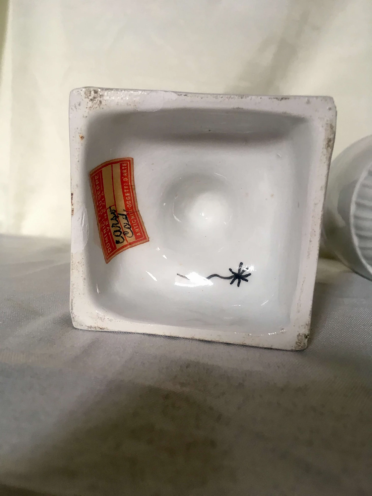 Couple of ceramic vases Giustiniani 1100503