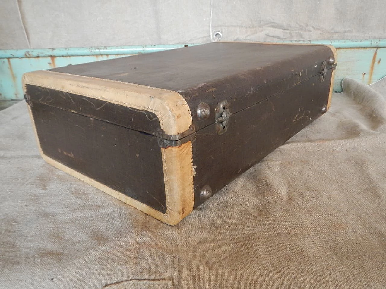 Leather suitcase, 1930's 1101053