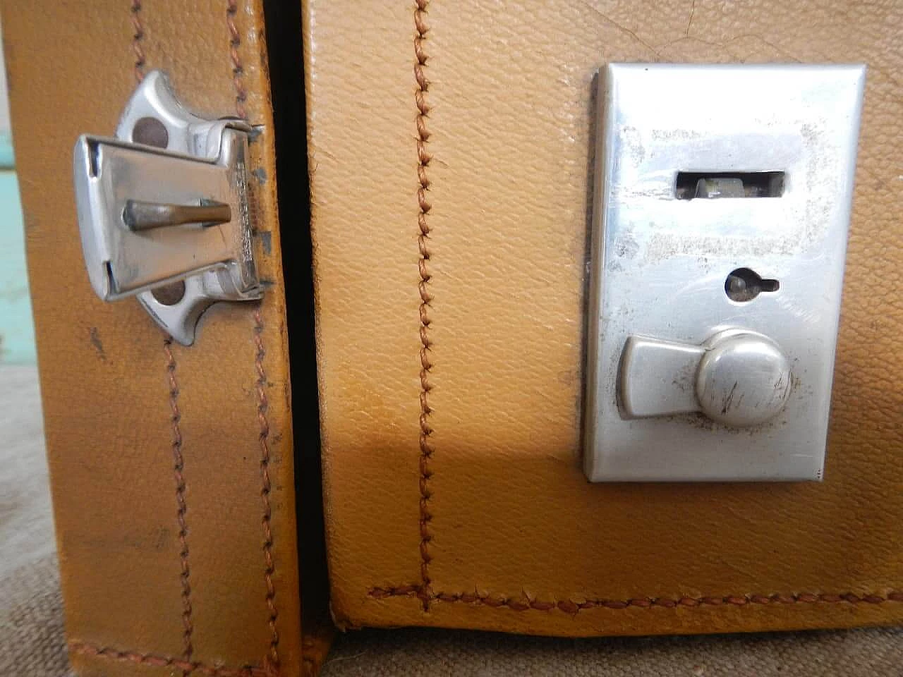 Leather suitcase, 1930's 1101080