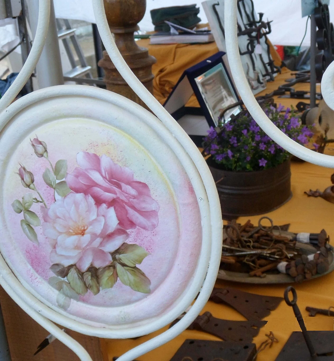 Single header in white iron 1101449