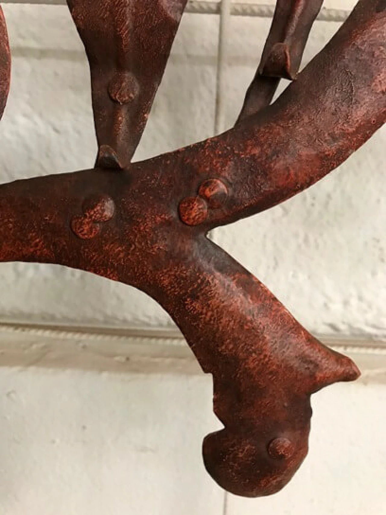 Metal wall sconce with spiral flowers, 5 lights 1101524