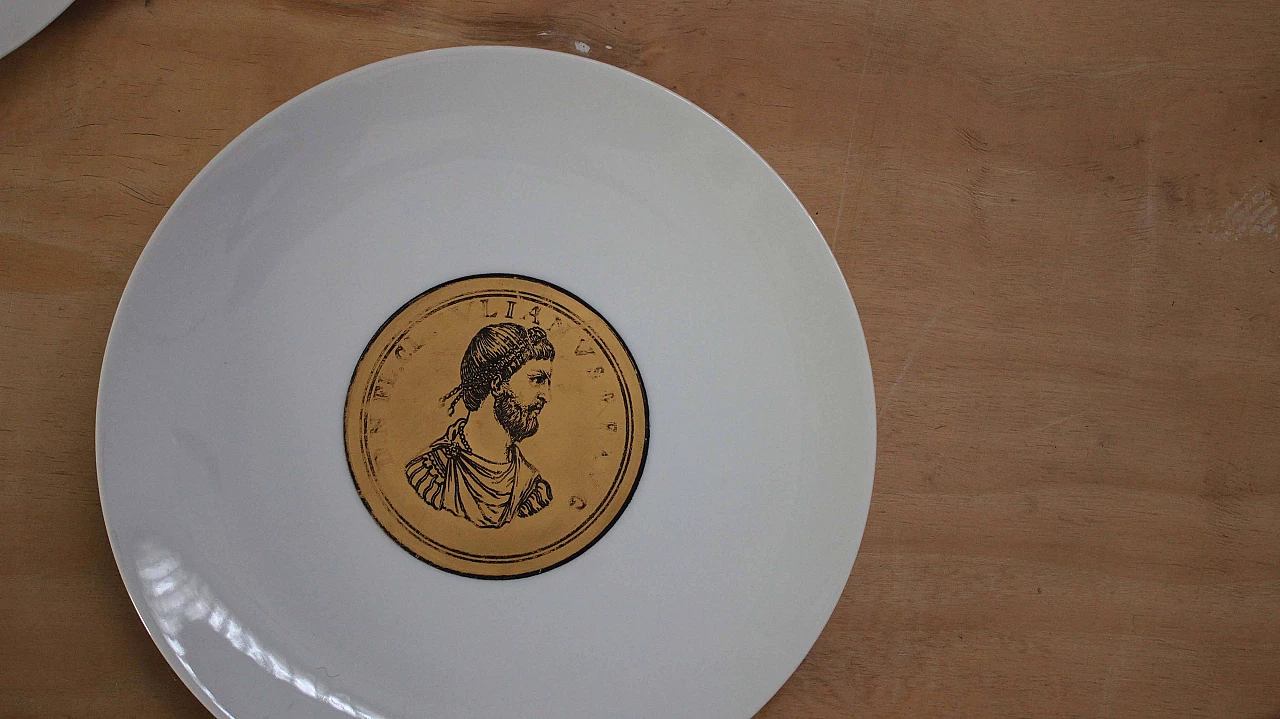 Set di 4 piatti con profili di Imperatori di Atelier Fornasetti, anni '40 1101586