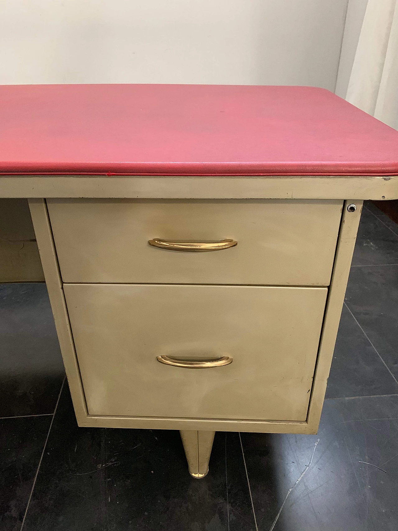 Desk with 5 drawers by Trau Torino in grey and red, 50s 1101635