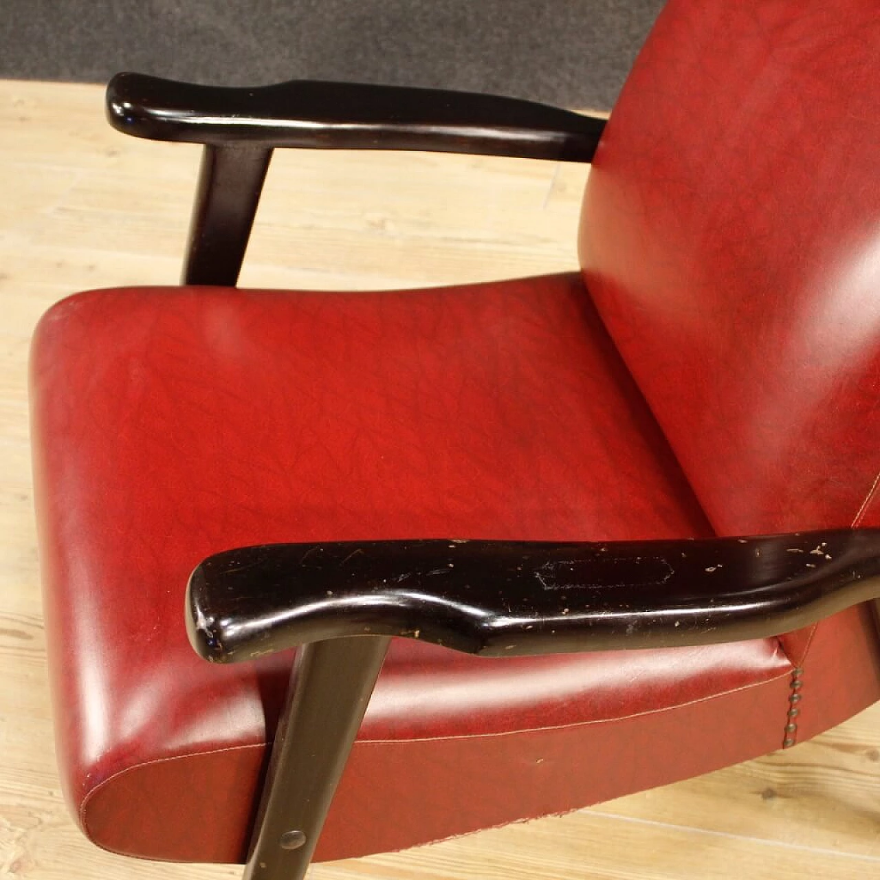 Italian design armchair in red imitation leather 1102019