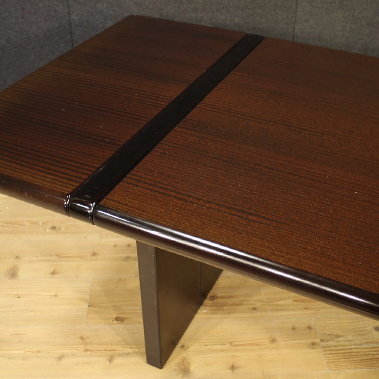 Tavolo italiano di design in legno esotico 1102060