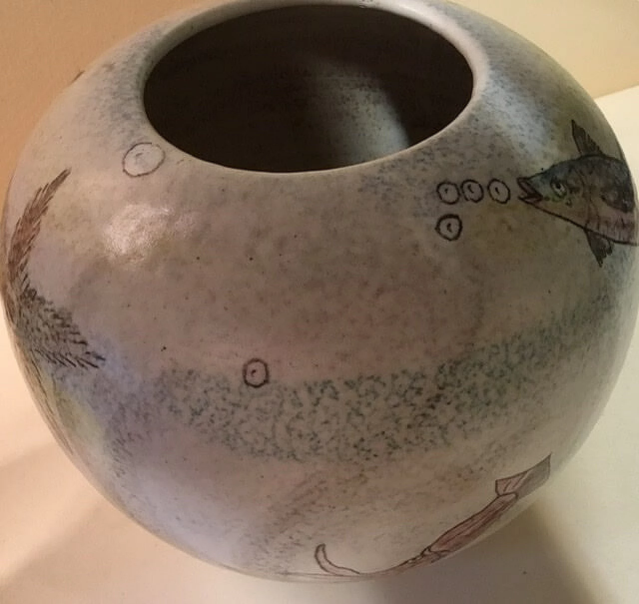 Ceramic vase with fish, Albisola 1102697
