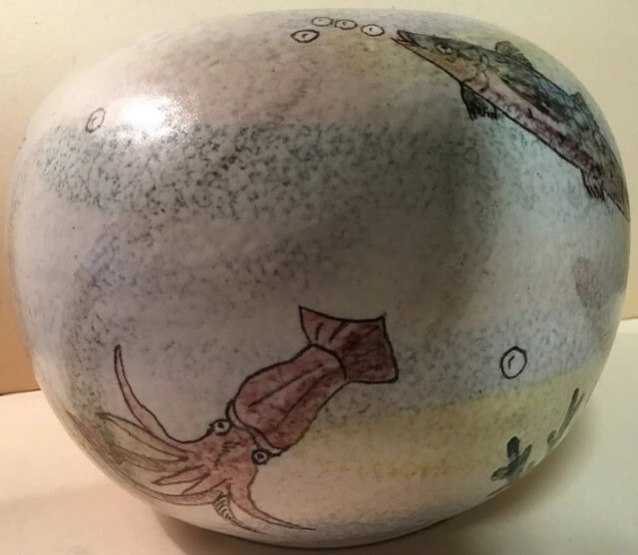 Ceramic vase with fish, Albisola 1102699