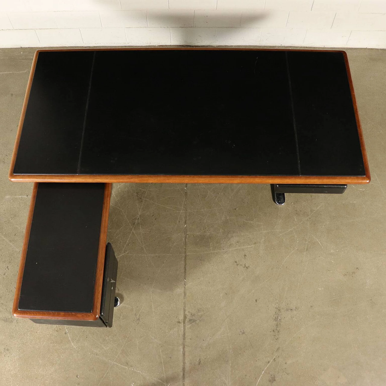 Desk in wood and leather, 80s 1103770