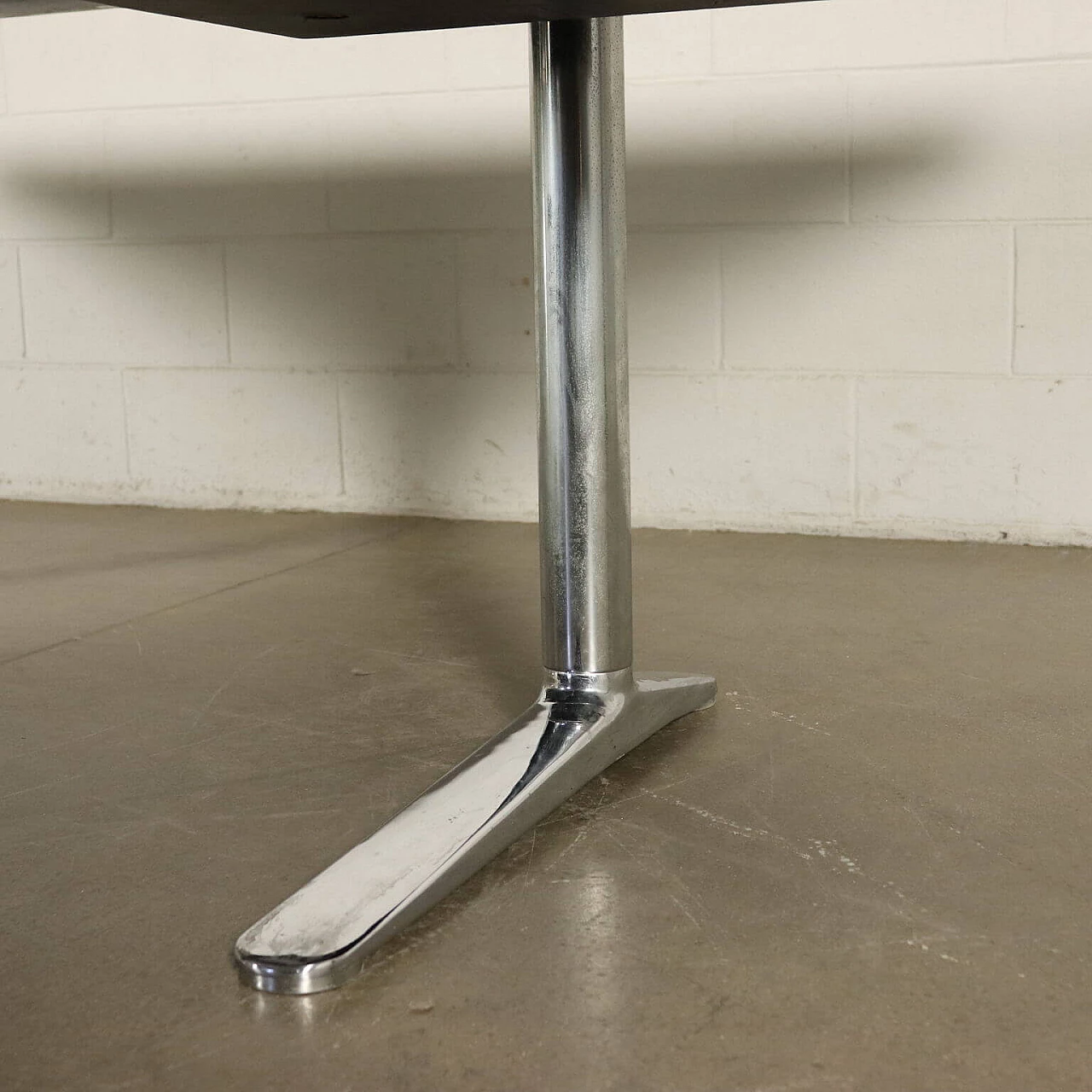 Desk in wood and leather, 80s 1103777