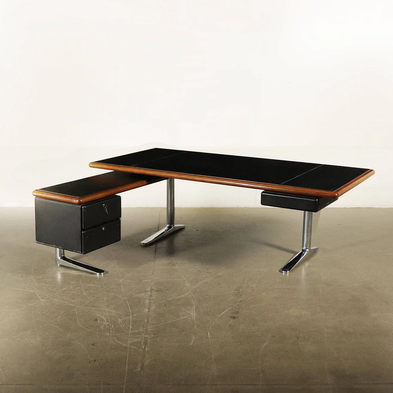 Desk in wood and leather, 80s 1103783