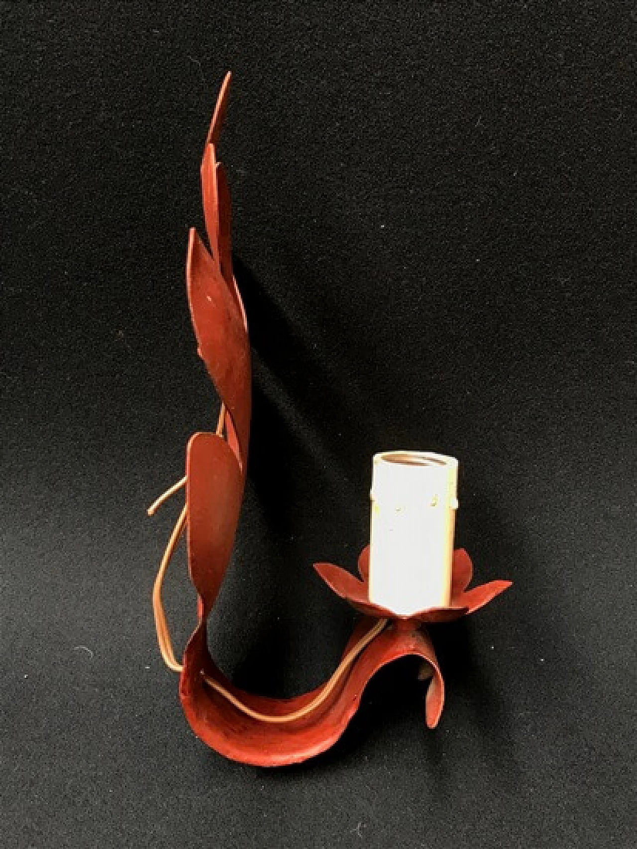 Pair of red leaf sconces 1104002