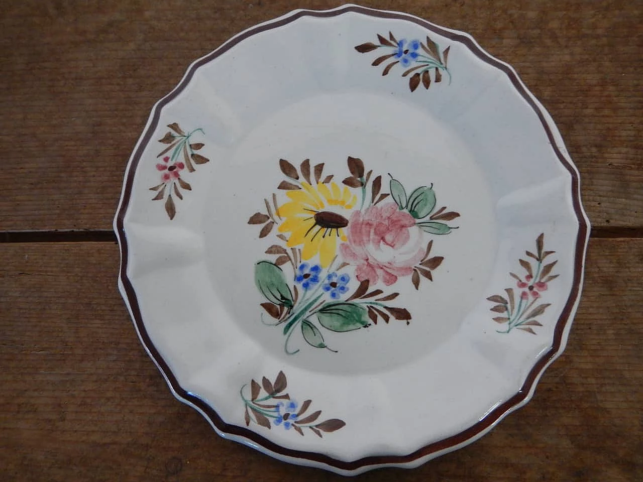 Pair of hand painted ceramic plates by La Fiorita Nove, Italy, 60s 1104022