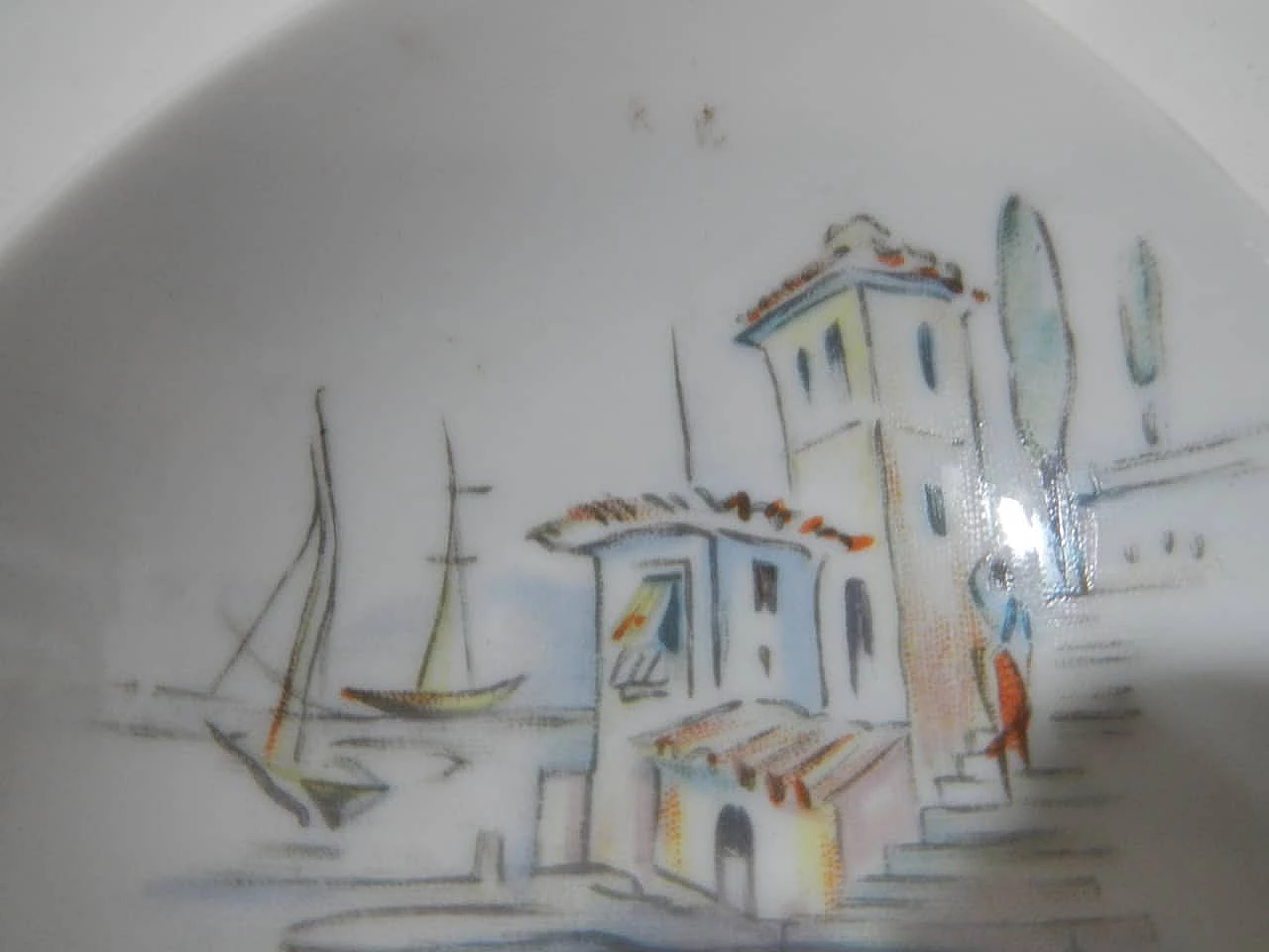 Small ceramic plate or ashtray in white painted ceramic by Ginori, Italy, 70s 1104078