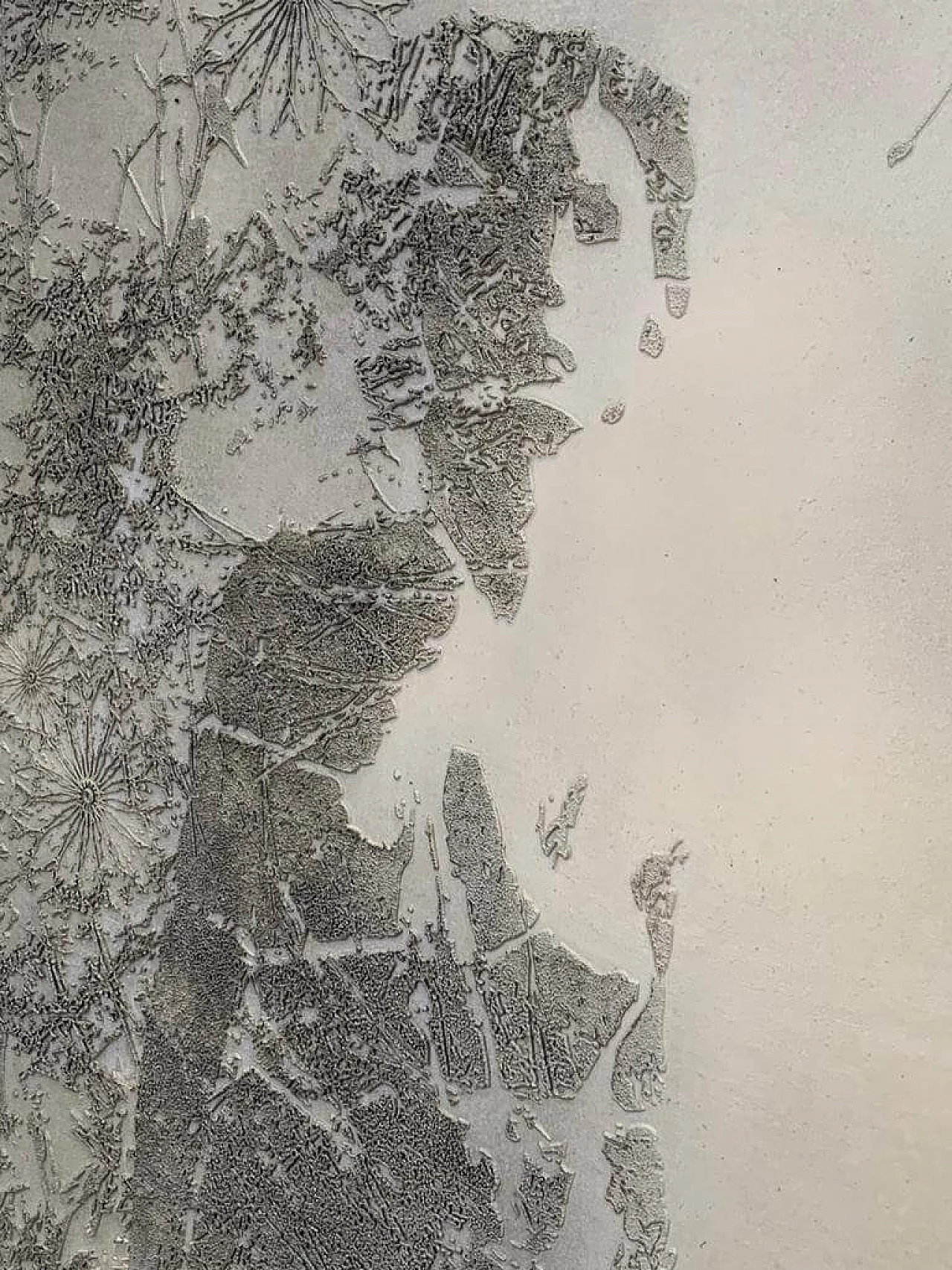 Silver panel in sculpted resin, Psychedelic art, 70s 1104244