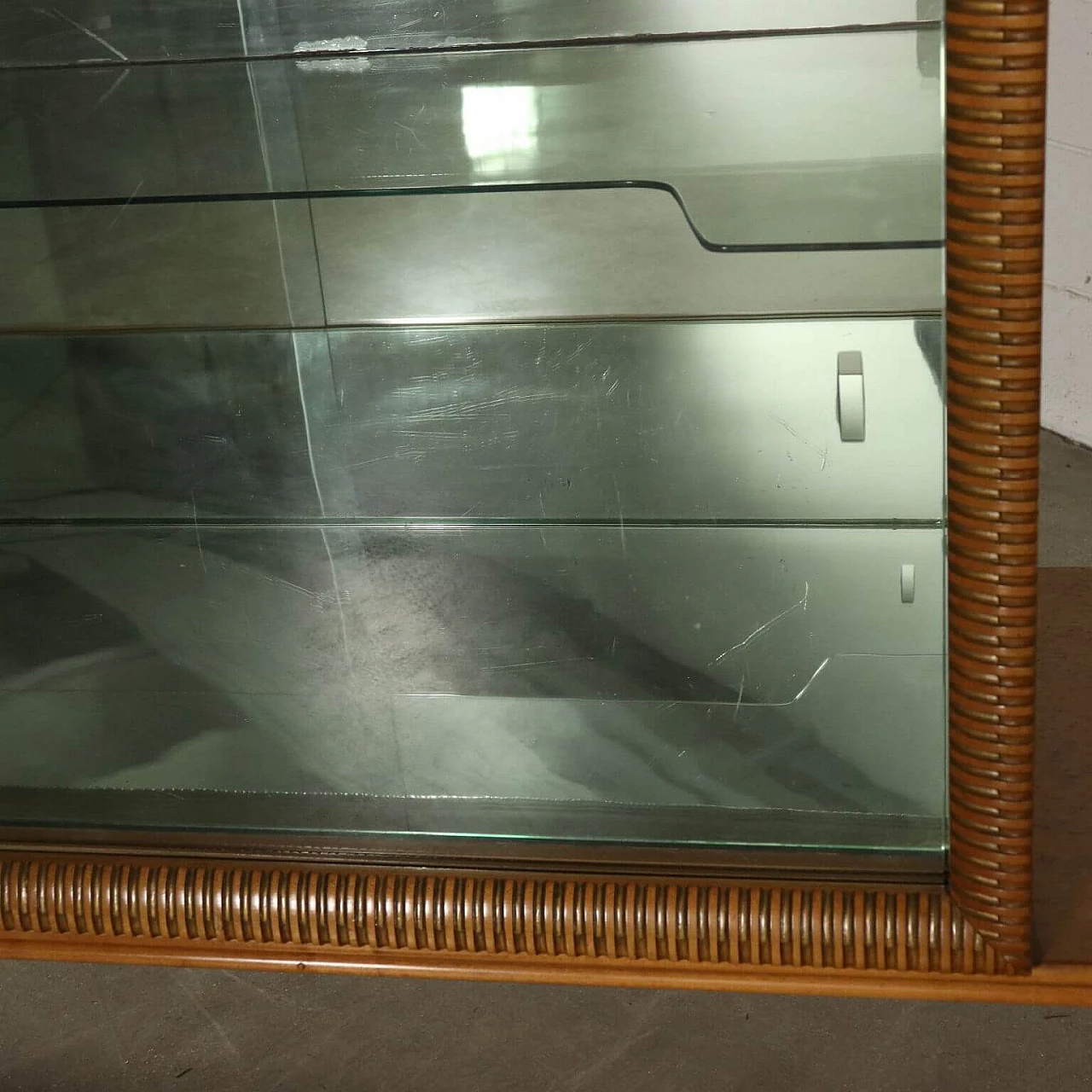 Vetrinetta in legno e vetro, anni '50 1104377