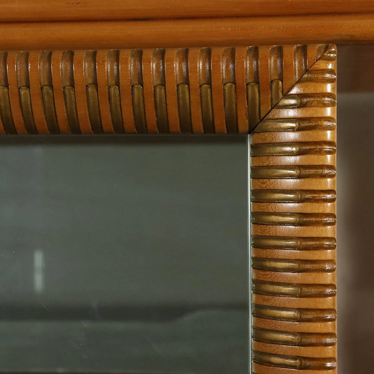 Vetrinetta in legno e vetro, anni '50 1104380