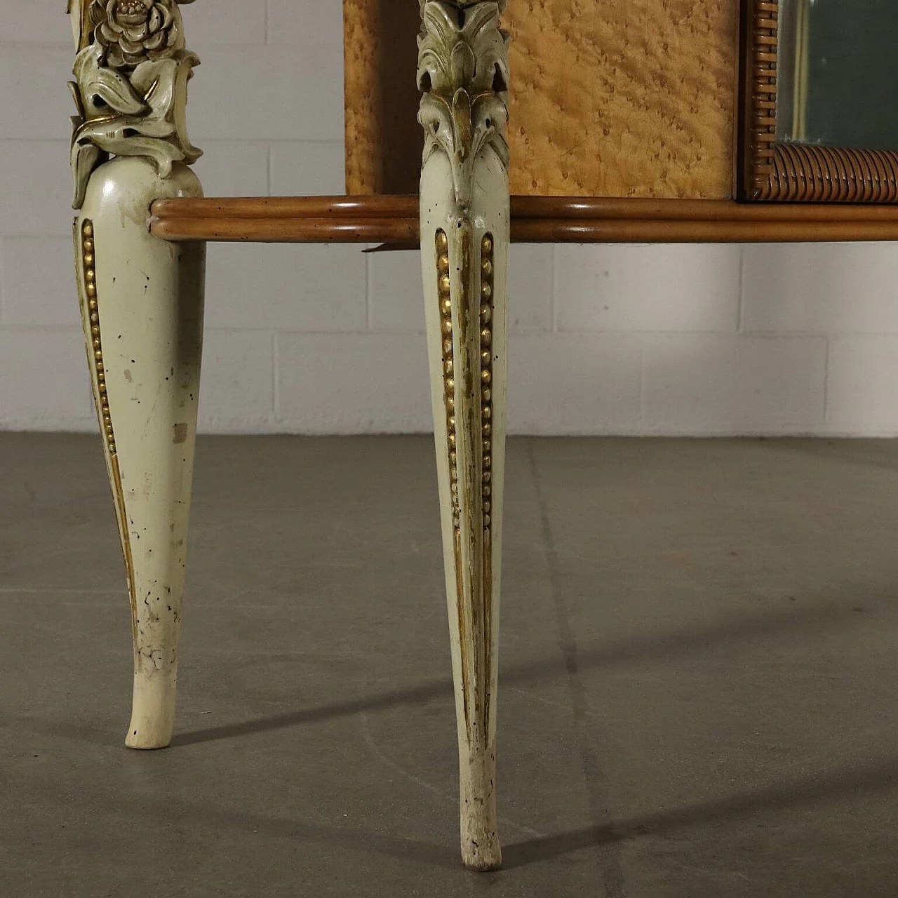 Vetrinetta in legno e vetro, anni '50 1104383