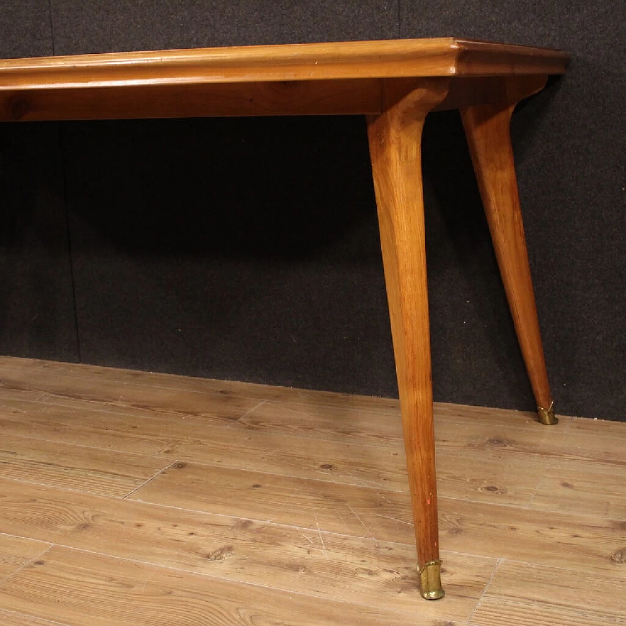 Italian design table in cherry wood and fruit wood 70's 1104533
