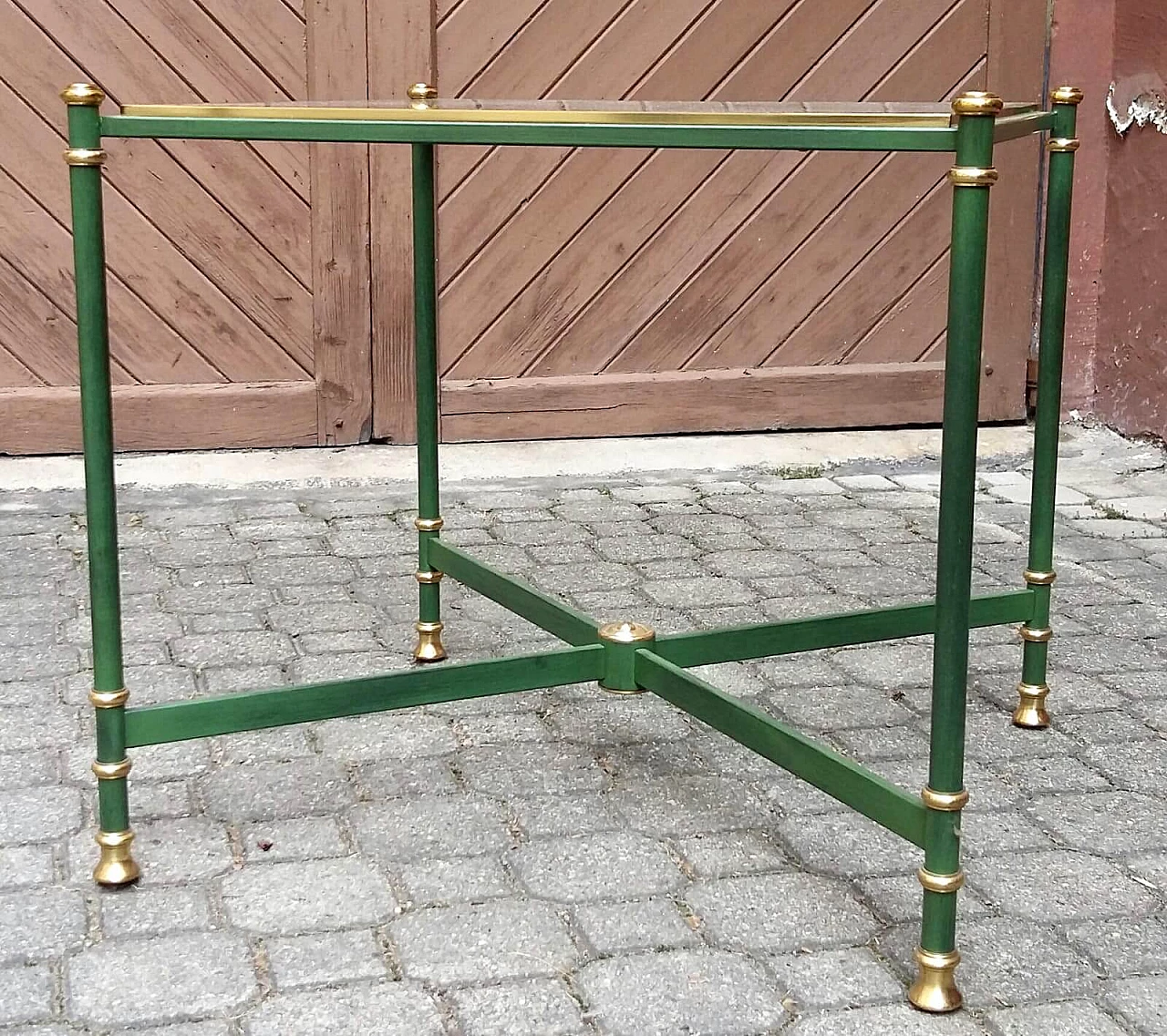 Tavolino in metallo con piano in vetro, anni '70 1104879