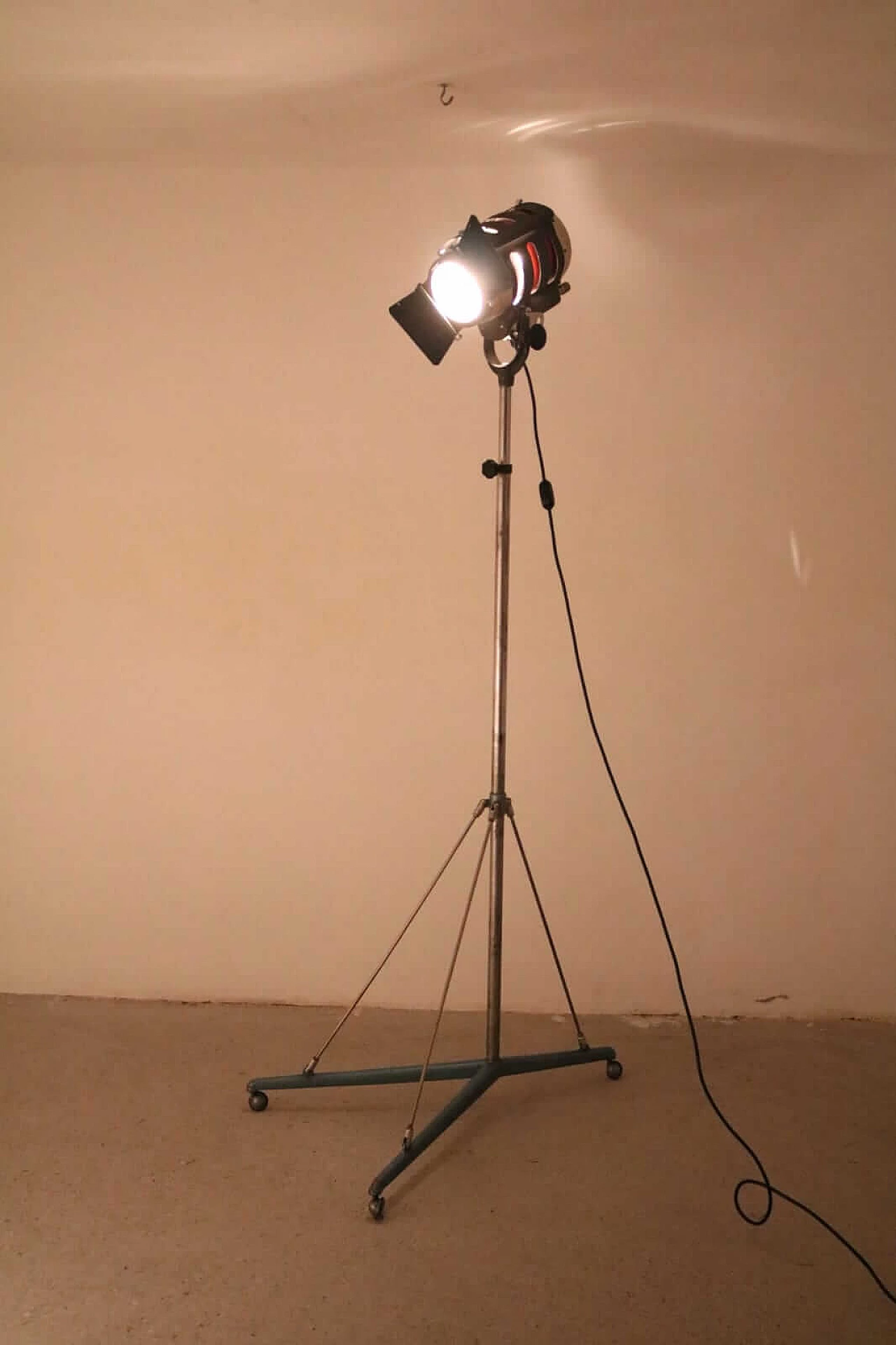 Movie lamp, 1950s 1104902