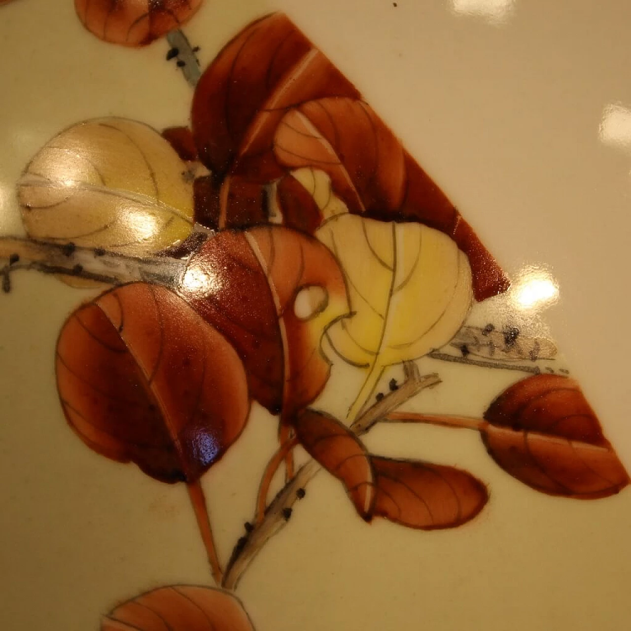 Vaso cinese in ceramica dipinta con decori floreali 1105360