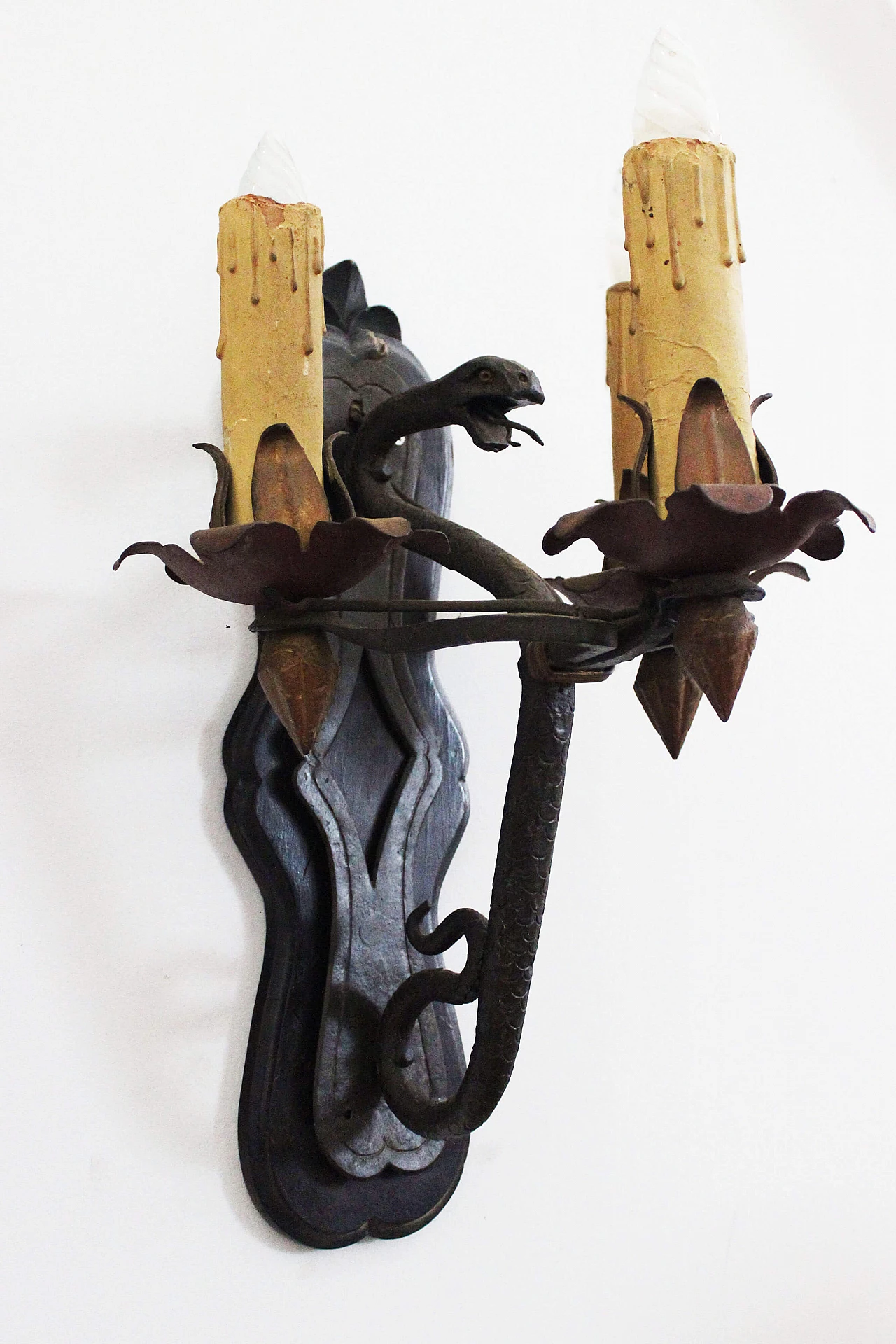 Pair of wrought iron wall sconces, 1930s 1106107