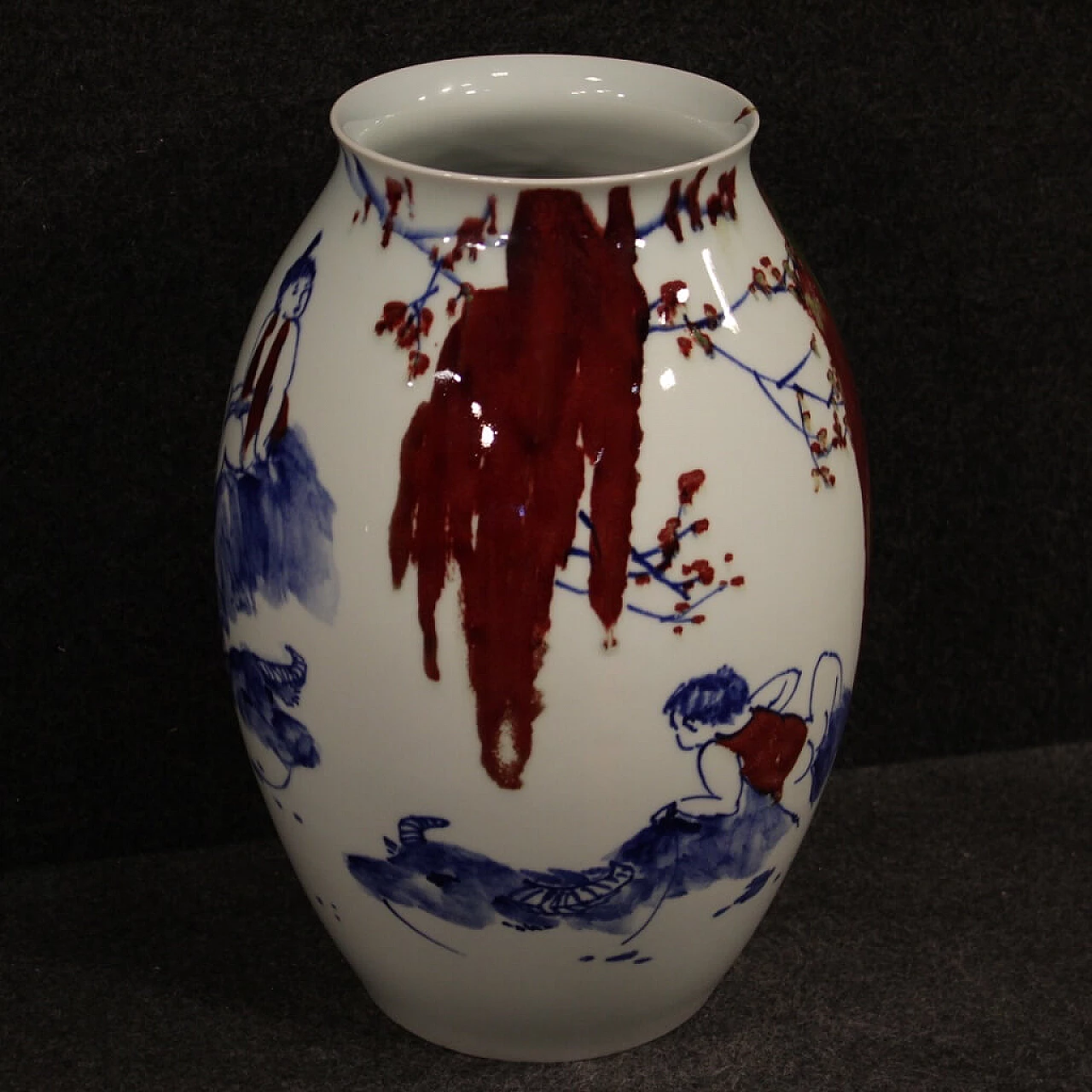 Vaso cinese in ceramica dipinta e smaltata 1106678