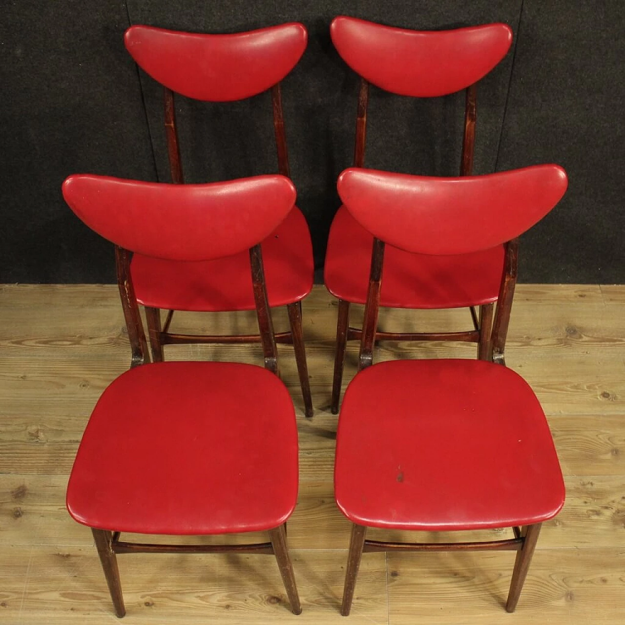 4 sedie in legno e skai rosso, anni '70 1106921