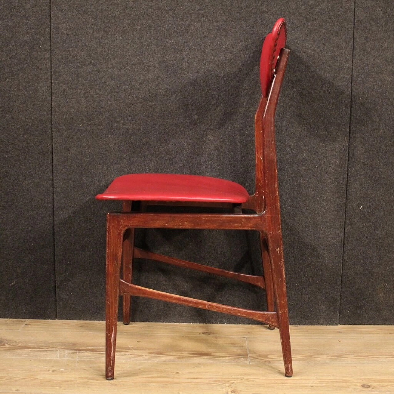 4 sedie in legno e skai rosso, anni '70 1106926