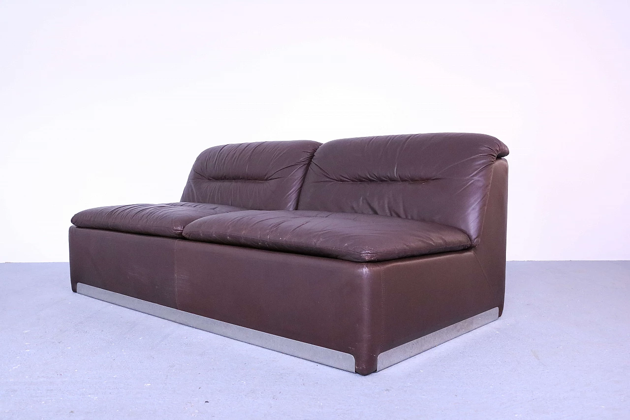 Proposal leather sofa by Saporiti, 70s 1107047