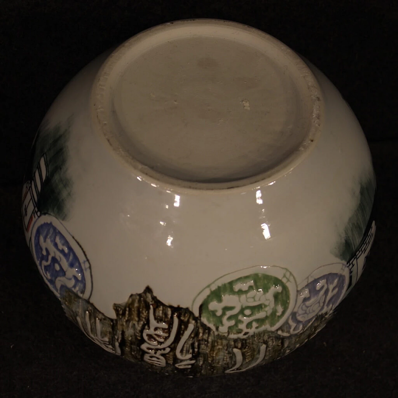 Vaso cinese in ceramica dipinta e smaltata 1107671