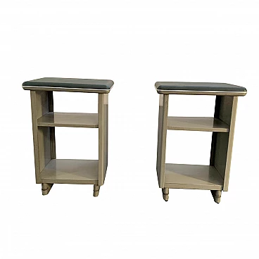 Coppia di mobiletti in finta pelle verde, vetro e metallo, Gabicce Mare, anni 60