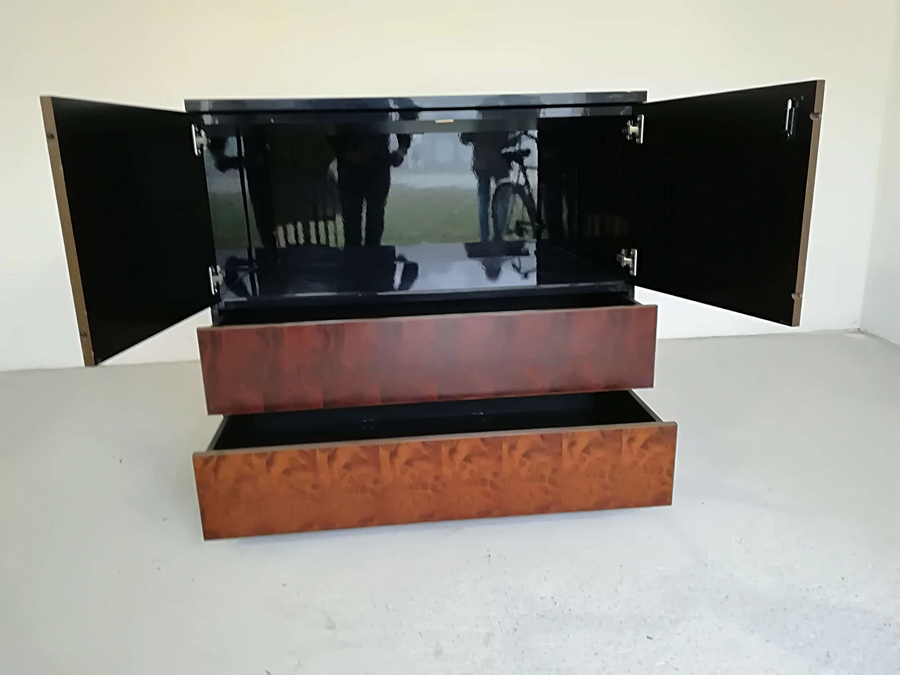 Credenza in legno e radica di Saporiti Italia, anni '70 1108439