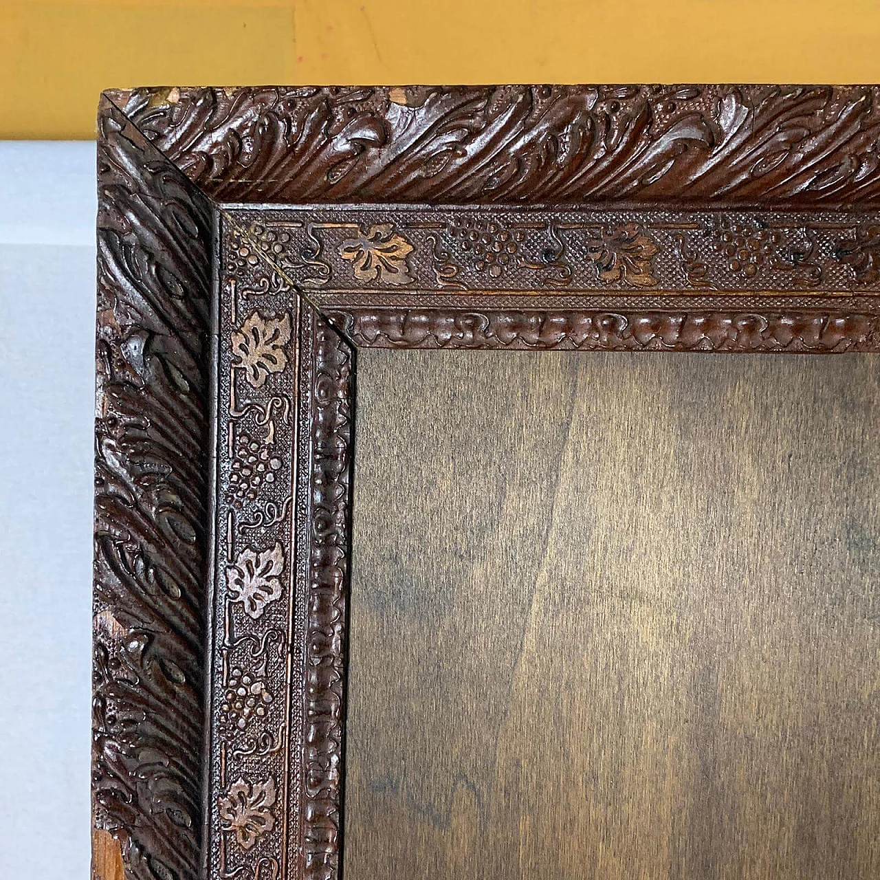 Antique Liberty frame 1109565